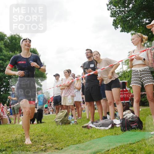 21.06.2026 - 29. Vierlanden-Triathlon LAZAROV Photography http://msf.ph/oto/9859833 21.06.2026 11:17:37 Schwimmen 863 meine-sportfotos.de