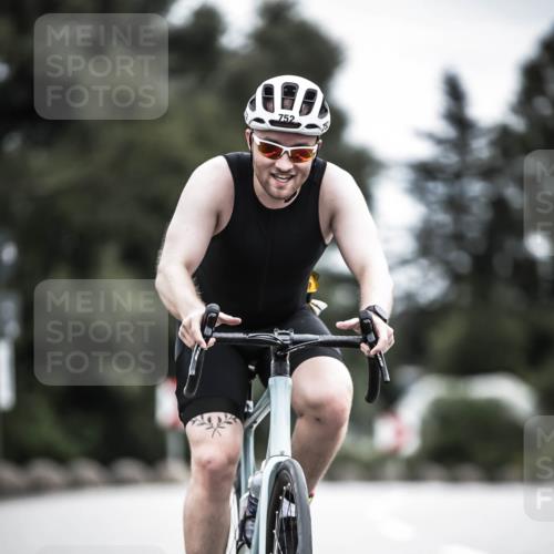 21.06.2026 - 29. Vierlanden-Triathlon H.Heesch http://msf.ph/oto/9859835 21.06.2026 12:06:14 Radfahren 752, 829, 837, 913, 919, 956, 965 meine-sportfotos.de