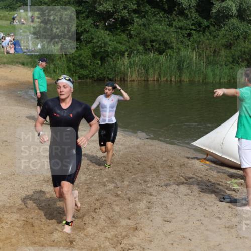 21.06.2026 - 29. Vierlanden-Triathlon Andreas Tolksdorf http://msf.ph/oto/9859849 21.06.2026 09:08:31 Schwimmen 226, 233, 257, 268 meine-sportfotos.de