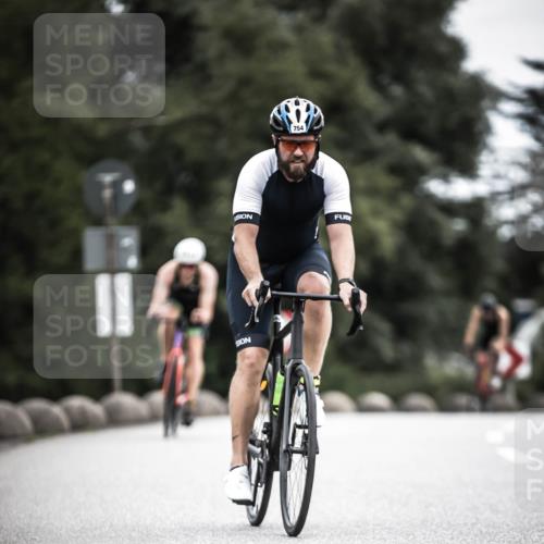 21.06.2026 - 29. Vierlanden-Triathlon H.Heesch http://msf.ph/oto/9859887 21.06.2026 12:06:26 Radfahren 754, 833, 909, 920, 958, 959, 970, 971 meine-sportfotos.de