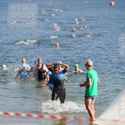 21.06.2026 - 29. Vierlanden-Triathlon LAZAROV Photography http://msf.ph/oto/9859889 21.06.2026 08:36:58 Schwimmen 211 meine-sportfotos.de