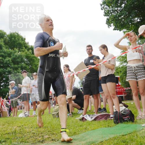 21.06.2026 - 29. Vierlanden-Triathlon LAZAROV Photography http://msf.ph/oto/9859930 21.06.2026 11:21:30 Schwimmen 768, 793 meine-sportfotos.de