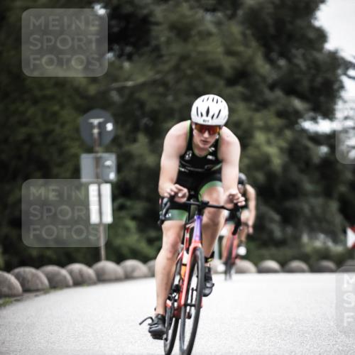 21.06.2026 - 29. Vierlanden-Triathlon H.Heesch http://msf.ph/oto/9859936 21.06.2026 12:06:28 Radfahren 754, 833, 909, 920, 959, 970, 971 meine-sportfotos.de