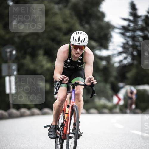 21.06.2026 - 29. Vierlanden-Triathlon H.Heesch http://msf.ph/oto/9859948 21.06.2026 12:06:28 Radfahren 754, 833, 909, 920, 959, 970, 971 meine-sportfotos.de