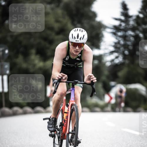 21.06.2026 - 29. Vierlanden-Triathlon H.Heesch http://msf.ph/oto/9859950 21.06.2026 12:06:28 Radfahren 754, 833, 909, 920, 959, 970, 971 meine-sportfotos.de