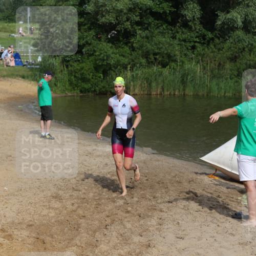 21.06.2026 - 29. Vierlanden-Triathlon Andreas Tolksdorf http://msf.ph/oto/9859962 21.06.2026 09:08:37 Schwimmen 221, 226, 257 meine-sportfotos.de