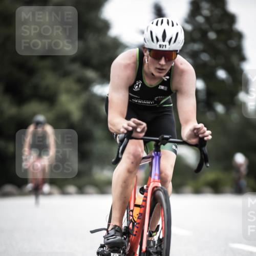 21.06.2026 - 29. Vierlanden-Triathlon H.Heesch http://msf.ph/oto/9859965 21.06.2026 12:06:28 Radfahren 754, 833, 909, 920, 959, 970, 971 meine-sportfotos.de