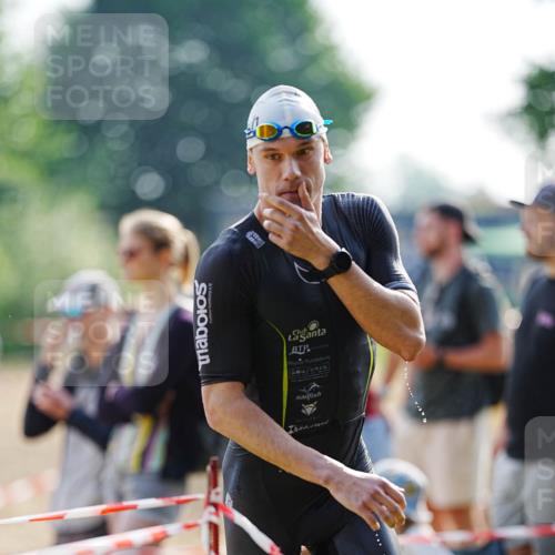 21.06.2026 - 29. Vierlanden-Triathlon LAZAROV Photography http://msf.ph/oto/9859978 21.06.2026 08:38:04 Schwimmen 13, 37 meine-sportfotos.de