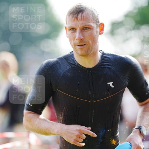 21.06.2026 - 29. Vierlanden-Triathlon LAZAROV Photography http://msf.ph/oto/9860096 21.06.2026 08:38:25 Schwimmen 12, 45, 57, 76, 77 meine-sportfotos.de