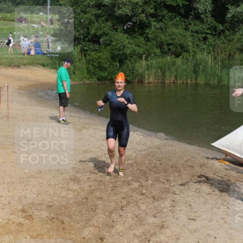 21.06.2026 - 29. Vierlanden-Triathlon Andreas Tolksdorf http://msf.ph/oto/9860113 21.06.2026 09:08:47 Schwimmen 221 meine-sportfotos.de