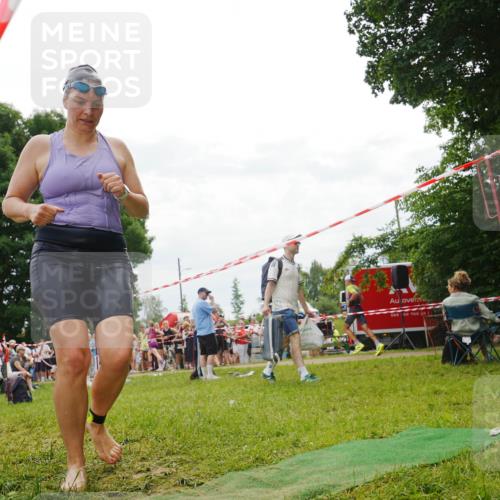 21.06.2026 - 29. Vierlanden-Triathlon LAZAROV Photography http://msf.ph/oto/9860118 21.06.2026 11:27:58 Schwimmen 830 meine-sportfotos.de