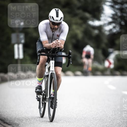 21.06.2026 - 29. Vierlanden-Triathlon H.Heesch http://msf.ph/oto/9860120 21.06.2026 12:06:38 Radfahren 786, 804, 947, 951 meine-sportfotos.de