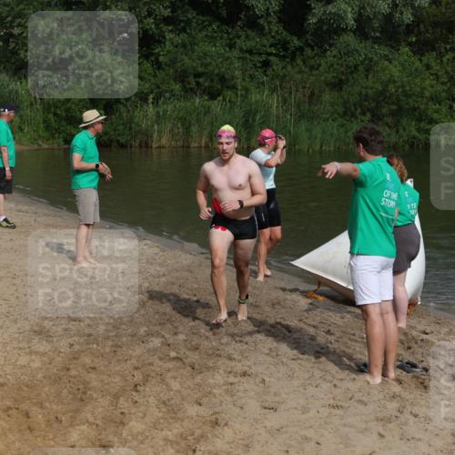 21.06.2026 - 29. Vierlanden-Triathlon Andreas Tolksdorf http://msf.ph/oto/9860137 21.06.2026 09:09:27 Schwimmen 291 meine-sportfotos.de