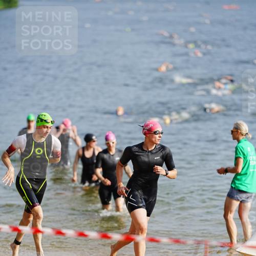 21.06.2026 - 29. Vierlanden-Triathlon LAZAROV Photography http://msf.ph/oto/9860159 21.06.2026 08:38:47 Schwimmen 60 meine-sportfotos.de