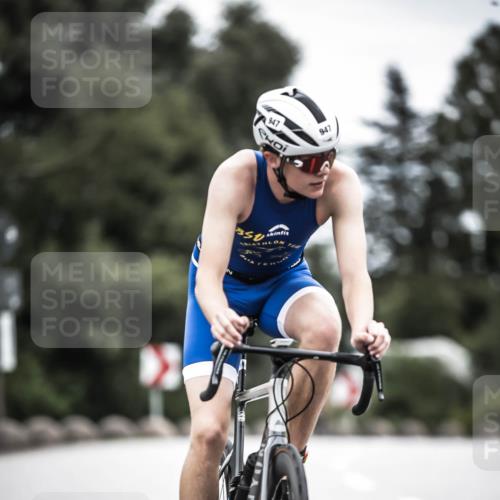 21.06.2026 - 29. Vierlanden-Triathlon H.Heesch http://msf.ph/oto/9860185 21.06.2026 12:06:44 Radfahren 281, 771, 786, 834, 856, 861, 911, 914, 947, 951, 974 meine-sportfotos.de