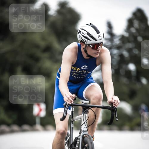 21.06.2026 - 29. Vierlanden-Triathlon H.Heesch http://msf.ph/oto/9860188 21.06.2026 12:06:45 Radfahren 281, 771, 786, 834, 856, 861, 889, 911, 914, 947, 951, 974 meine-sportfotos.de