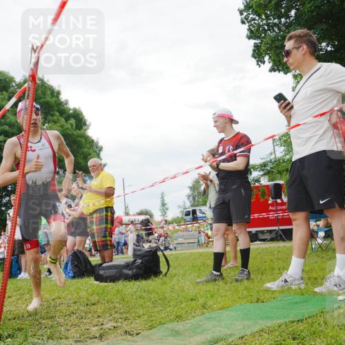 21.06.2026 - 29. Vierlanden-Triathlon LAZAROV Photography http://msf.ph/oto/9860221 21.06.2026 12:00:41 Schwimmen 918, 944 meine-sportfotos.de