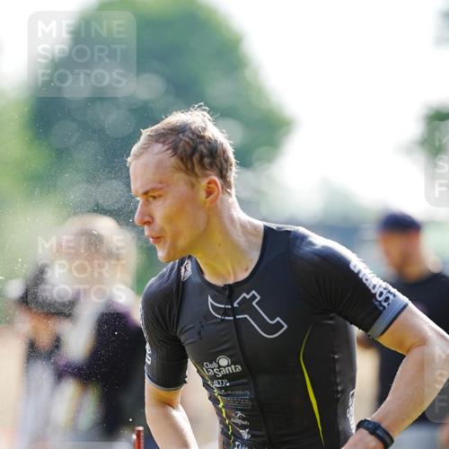 21.06.2026 - 29. Vierlanden-Triathlon LAZAROV Photography http://msf.ph/oto/9860230 21.06.2026 08:39:07 Schwimmen 10, 61, 82 meine-sportfotos.de