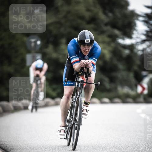 21.06.2026 - 29. Vierlanden-Triathlon H.Heesch http://msf.ph/oto/9860261 21.06.2026 12:06:49 Radfahren 281, 739, 771, 834, 847, 856, 861, 889, 911, 914, 974 meine-sportfotos.de