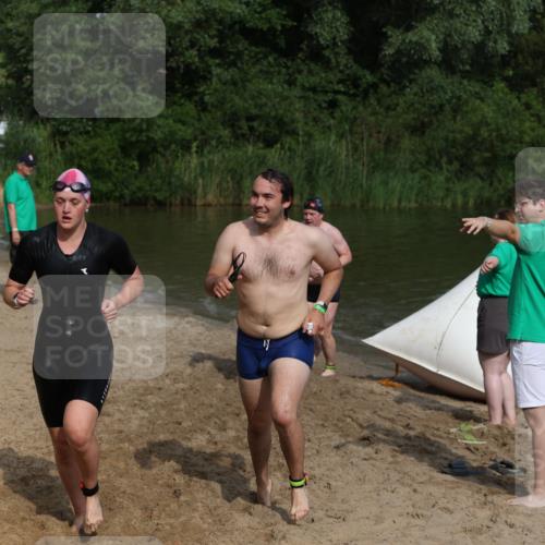 21.06.2026 - 29. Vierlanden-Triathlon Andreas Tolksdorf http://msf.ph/oto/9860263 21.06.2026 09:10:37 Schwimmen 267, 271, 284, 293, 298, 301 meine-sportfotos.de