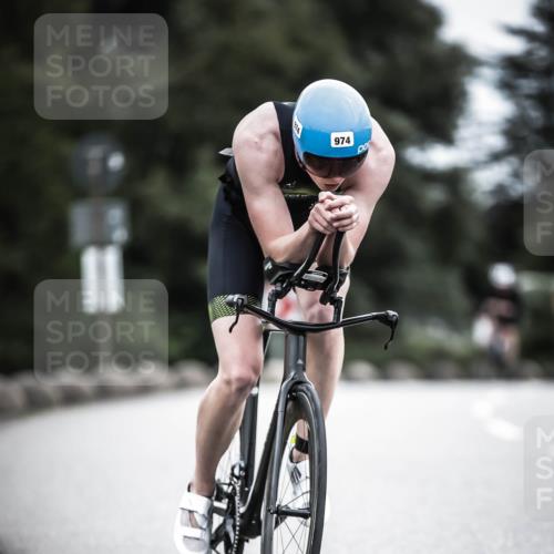 21.06.2026 - 29. Vierlanden-Triathlon H.Heesch http://msf.ph/oto/9860297 21.06.2026 12:06:51 Radfahren 281, 638, 739, 769, 771, 847, 856, 861, 889, 910, 911, 914, 946, 974 meine-sportfotos.de