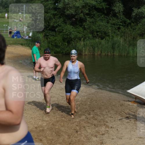 21.06.2026 - 29. Vierlanden-Triathlon Andreas Tolksdorf http://msf.ph/oto/9860316 21.06.2026 09:10:39 Schwimmen 267, 271, 274, 284, 293, 298, 301 meine-sportfotos.de