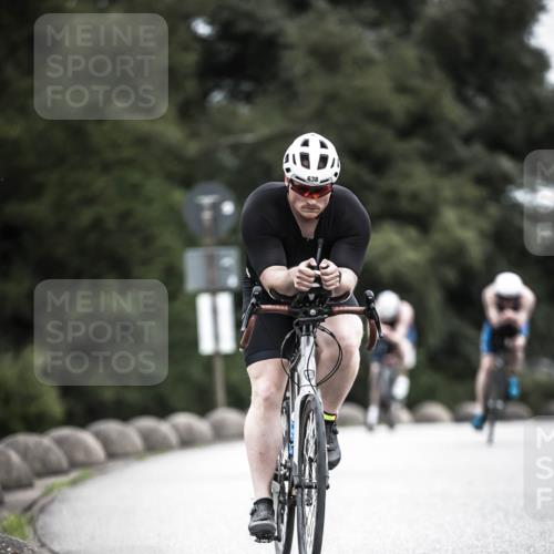 21.06.2026 - 29. Vierlanden-Triathlon H.Heesch http://msf.ph/oto/9860318 21.06.2026 12:06:57 Radfahren 638, 739, 768, 769, 847, 910, 946, 952, 953 meine-sportfotos.de
