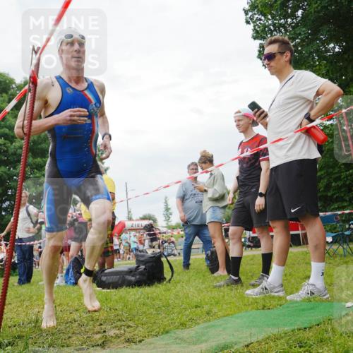 21.06.2026 - 29. Vierlanden-Triathlon LAZAROV Photography http://msf.ph/oto/9860353 21.06.2026 12:02:12 Schwimmen 910, 950 meine-sportfotos.de