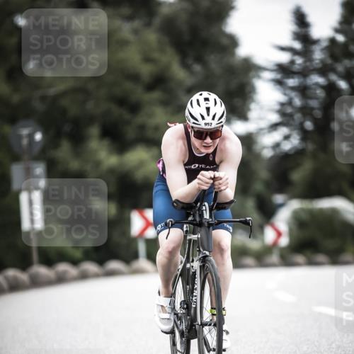 21.06.2026 - 29. Vierlanden-Triathlon H.Heesch http://msf.ph/oto/9860361 21.06.2026 12:07:00 Radfahren 638, 739, 768, 769, 847, 910, 946, 952, 953 meine-sportfotos.de