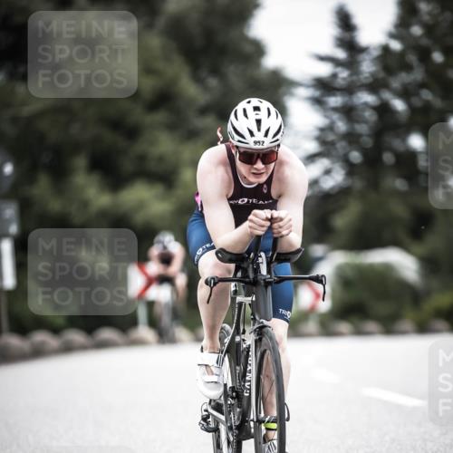 21.06.2026 - 29. Vierlanden-Triathlon H.Heesch http://msf.ph/oto/9860367 21.06.2026 12:07:01 Radfahren 638, 712, 768, 769, 910, 946, 952, 953 meine-sportfotos.de