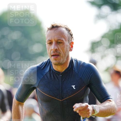 21.06.2026 - 29. Vierlanden-Triathlon LAZAROV Photography http://msf.ph/oto/9860383 21.06.2026 08:41:11 Schwimmen 99, 129, 132 meine-sportfotos.de