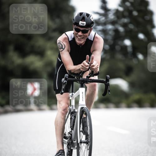 21.06.2026 - 29. Vierlanden-Triathlon H.Heesch http://msf.ph/oto/9860419 21.06.2026 12:07:05 Radfahren 668, 712, 768 meine-sportfotos.de