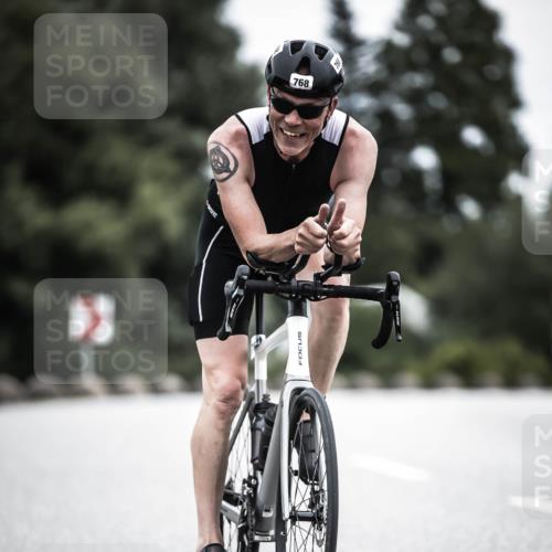 21.06.2026 - 29. Vierlanden-Triathlon H.Heesch http://msf.ph/oto/9860421 21.06.2026 12:07:05 Radfahren 668, 712, 768 meine-sportfotos.de