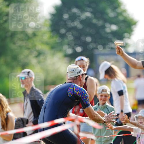 21.06.2026 - 29. Vierlanden-Triathlon LAZAROV Photography http://msf.ph/oto/9860454 21.06.2026 08:41:30 Schwimmen 14, 145 meine-sportfotos.de