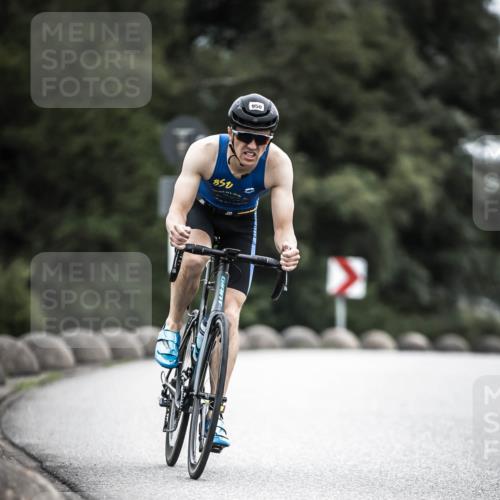 21.06.2026 - 29. Vierlanden-Triathlon H.Heesch http://msf.ph/oto/9860463 21.06.2026 12:07:14 Radfahren 634, 668, 923, 950 meine-sportfotos.de