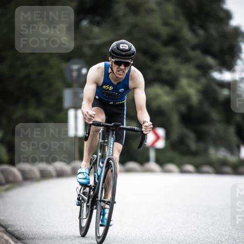 21.06.2026 - 29. Vierlanden-Triathlon H.Heesch http://msf.ph/oto/9860468 21.06.2026 12:07:14 Radfahren 634, 668, 923, 950 meine-sportfotos.de