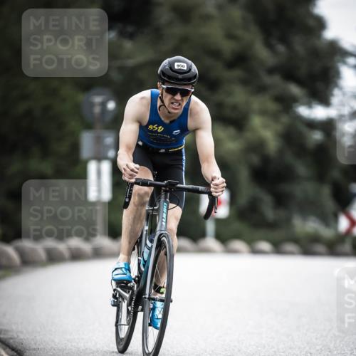 21.06.2026 - 29. Vierlanden-Triathlon H.Heesch http://msf.ph/oto/9860470 21.06.2026 12:07:14 Radfahren 634, 668, 923, 950 meine-sportfotos.de