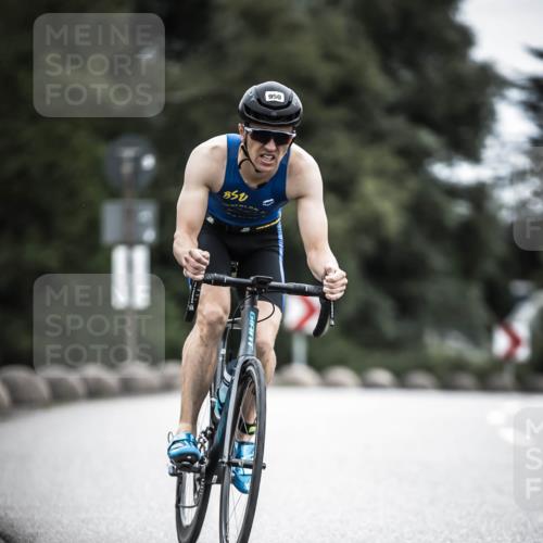 21.06.2026 - 29. Vierlanden-Triathlon H.Heesch http://msf.ph/oto/9860473 21.06.2026 12:07:14 Radfahren 634, 668, 923, 950 meine-sportfotos.de