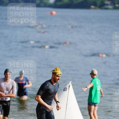 21.06.2026 - 29. Vierlanden-Triathlon LAZAROV Photography http://msf.ph/oto/9860497 21.06.2026 08:41:57 Schwimmen 38, 62, 67 meine-sportfotos.de