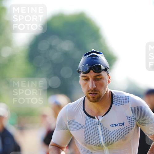 21.06.2026 - 29. Vierlanden-Triathlon LAZAROV Photography http://msf.ph/oto/9860561 21.06.2026 08:42:07 Schwimmen 38, 62, 67 meine-sportfotos.de