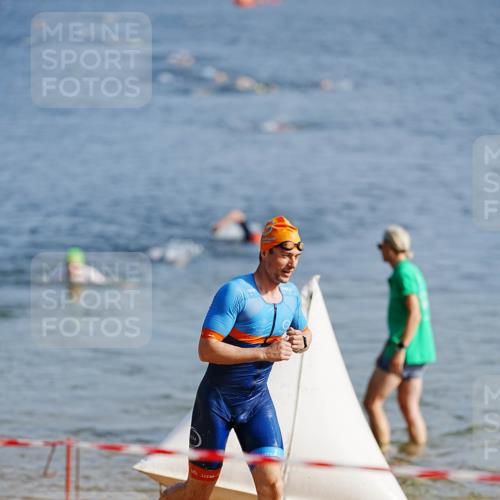 21.06.2026 - 29. Vierlanden-Triathlon LAZAROV Photography http://msf.ph/oto/9860568 21.06.2026 08:42:28 Schwimmen 43 meine-sportfotos.de