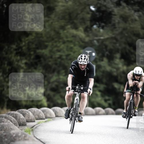 21.06.2026 - 29. Vierlanden-Triathlon H.Heesch http://msf.ph/oto/9860569 21.06.2026 12:07:23 Radfahren 790, 912, 923, 926, 933, 934, 935, 943, 962, 967 meine-sportfotos.de