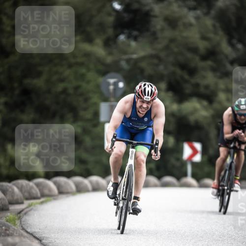 21.06.2026 - 29. Vierlanden-Triathlon H.Heesch http://msf.ph/oto/9860599 21.06.2026 12:07:25 Radfahren 670, 757, 790, 908, 912, 924, 926, 933, 934, 935, 938, 943, 962, 967 meine-sportfotos.de
