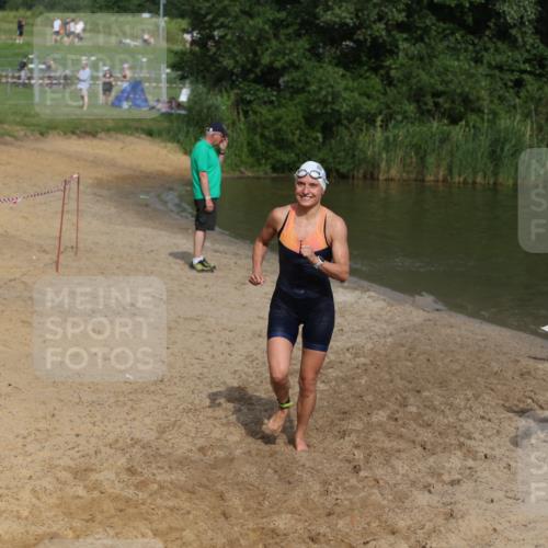 21.06.2026 - 29. Vierlanden-Triathlon Andreas Tolksdorf http://msf.ph/oto/9860604 21.06.2026 09:11:15 Schwimmen 223, 253 meine-sportfotos.de