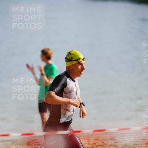 21.06.2026 - 29. Vierlanden-Triathlon LAZAROV Photography http://msf.ph/oto/9860612 21.06.2026 08:42:38 Schwimmen 43, 148, 193 meine-sportfotos.de