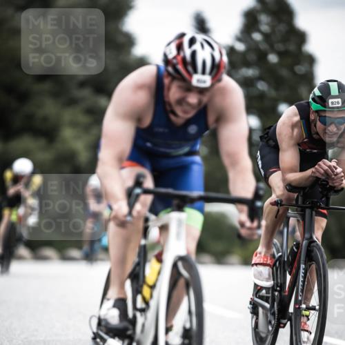 21.06.2026 - 29. Vierlanden-Triathlon H.Heesch http://msf.ph/oto/9860620 21.06.2026 12:07:26 Radfahren 670, 757, 790, 908, 912, 921, 924, 926, 933, 934, 935, 938, 943, 962, 967 meine-sportfotos.de