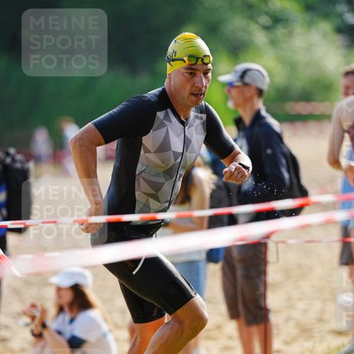 21.06.2026 - 29. Vierlanden-Triathlon LAZAROV Photography http://msf.ph/oto/9860622 21.06.2026 08:42:41 Schwimmen 43, 148, 193 meine-sportfotos.de
