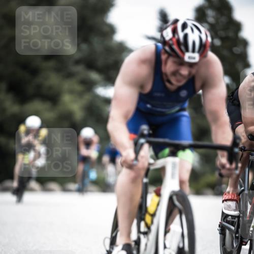 21.06.2026 - 29. Vierlanden-Triathlon H.Heesch http://msf.ph/oto/9860624 21.06.2026 12:07:26 Radfahren 670, 757, 790, 908, 912, 921, 924, 926, 933, 934, 935, 938, 943, 962, 967 meine-sportfotos.de