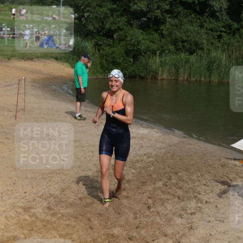 21.06.2026 - 29. Vierlanden-Triathlon Andreas Tolksdorf http://msf.ph/oto/9860626 21.06.2026 09:11:16 Schwimmen 223, 253 meine-sportfotos.de