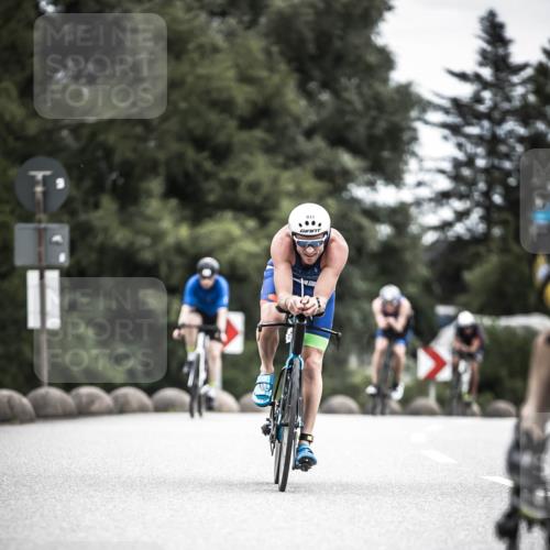 21.06.2026 - 29. Vierlanden-Triathlon H.Heesch http://msf.ph/oto/9860642 21.06.2026 12:07:28 Radfahren 670, 757, 790, 908, 912, 921, 924, 925, 926, 933, 934, 935, 938, 969 meine-sportfotos.de